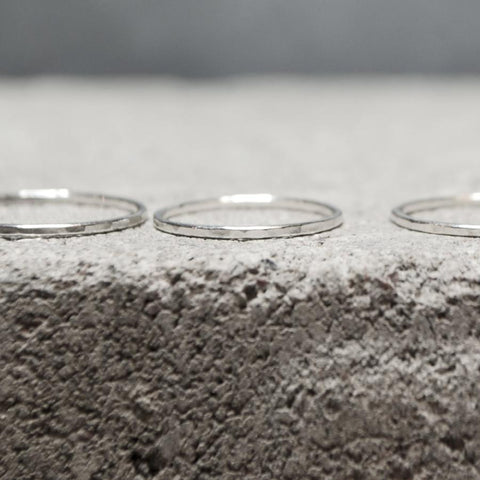 Loop Thin Ring Silver