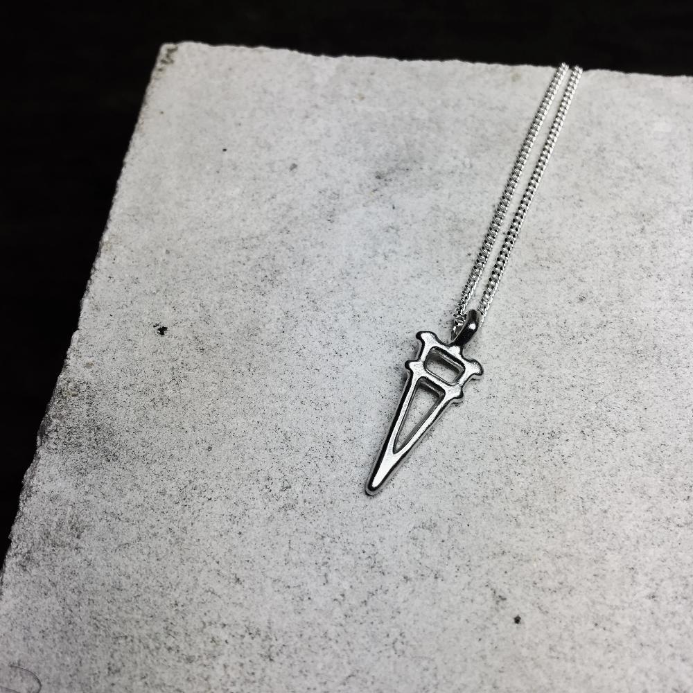 Taru Necklace Silver